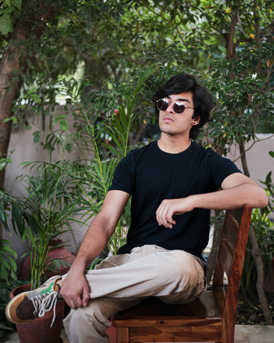 Clean Black Crew Neck T-Shirt