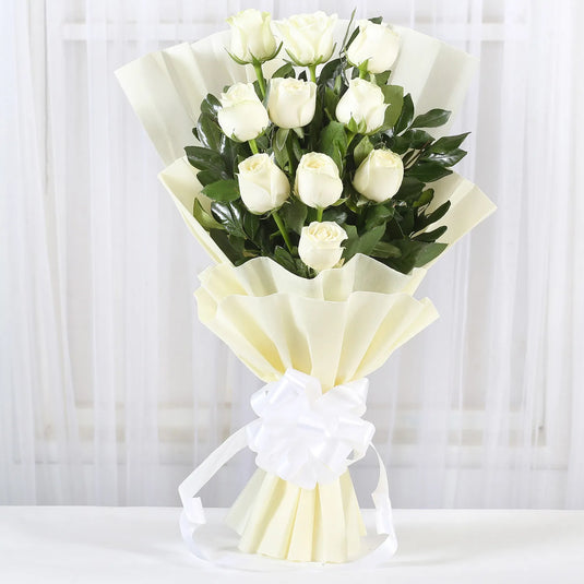 FNP- Pristine White Roses Bunch