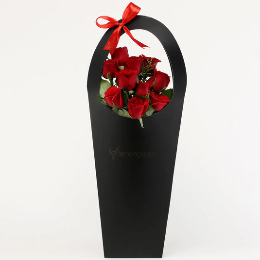 FNP- Ravishing 10 Red Roses In Black Sleeve