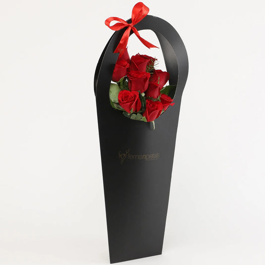 FNP- Ravishing 10 Red Roses In Black Sleeve