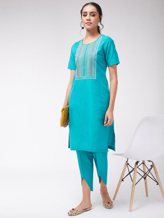 Straight Fit Embroidered Kurta With Stylish V-Cut Pants