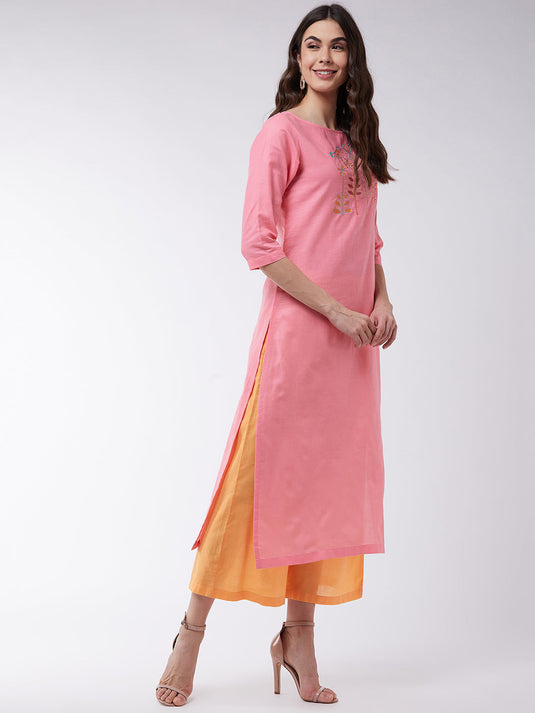 Pink Embroidered Quarter Sleeves Kurta With Pants