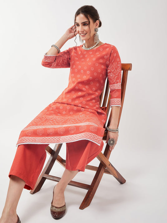 Casual Printed Kurta With Pant Set Having Lace Details