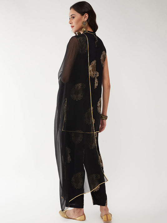 Sleeveless Printed Kurta With Pant And Matching Dupatta Set