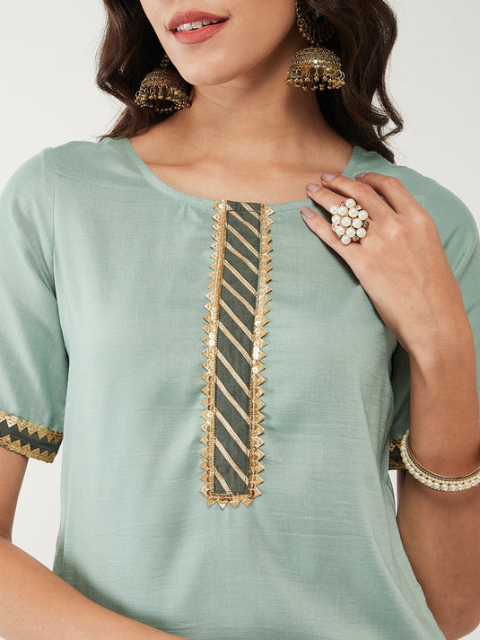 Solid Pastel Short Lace Detailed Kurta With Pant Set