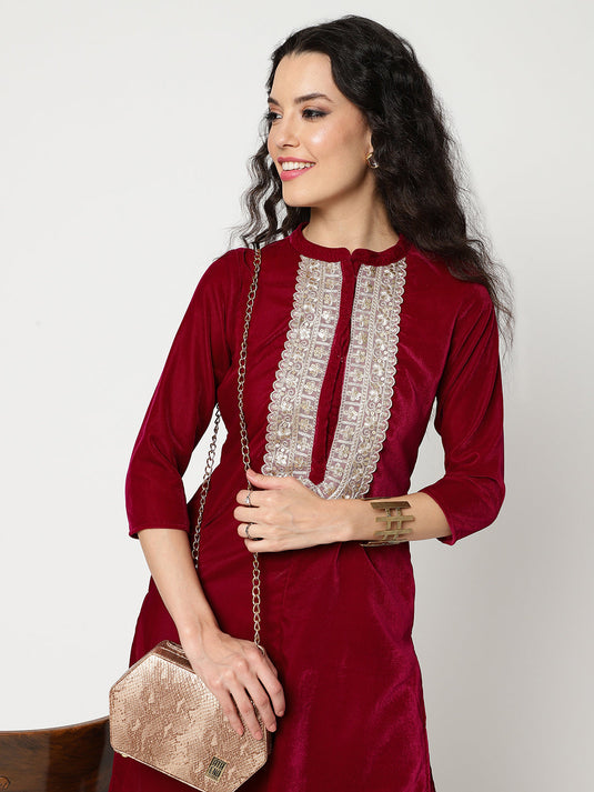 Velvet U-Shape Lace Patch Kurta With Straight Pant Set