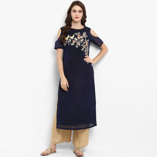 Pannkh Women's Solid Embroidered Kurta