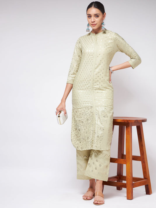 Pista Festive Foil Printed Kurta With U-Shape Hemline