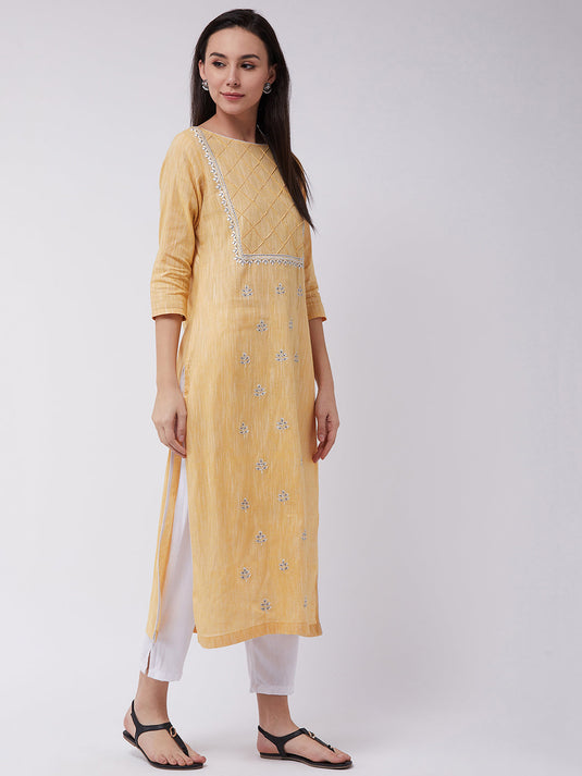 Chambray Embroidered Kurta With Pintuck Yoke