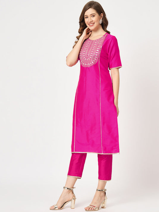 U-Shape Embroidered Neck Festive Wear Kurta