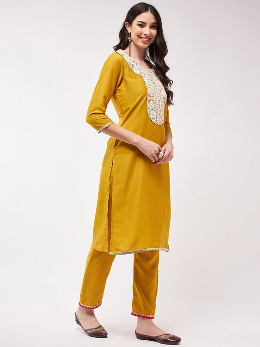 Festive Embroidered Neck-Patch Kurta With Laces