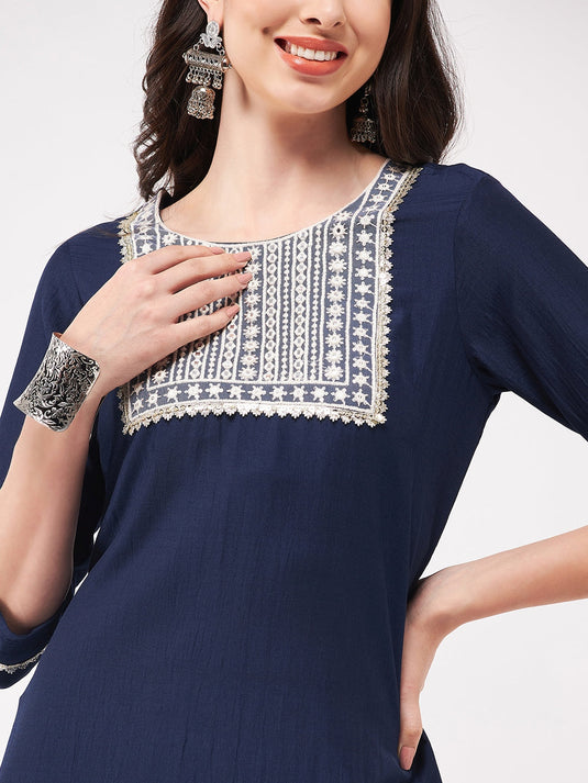 Festive Embroidered Square Neck-Patch Kurta With Laces