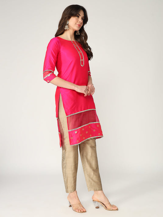 Straight Fit Kurta With Lace Details And Sheer Hemline