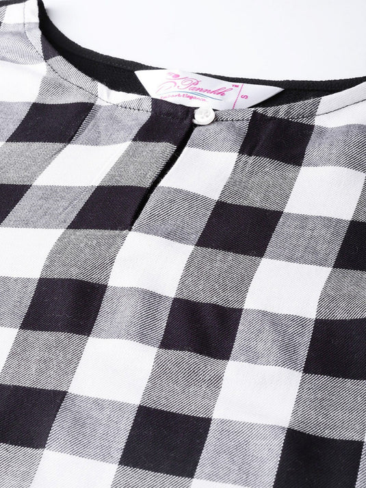 Monocromatic Check Printed Top