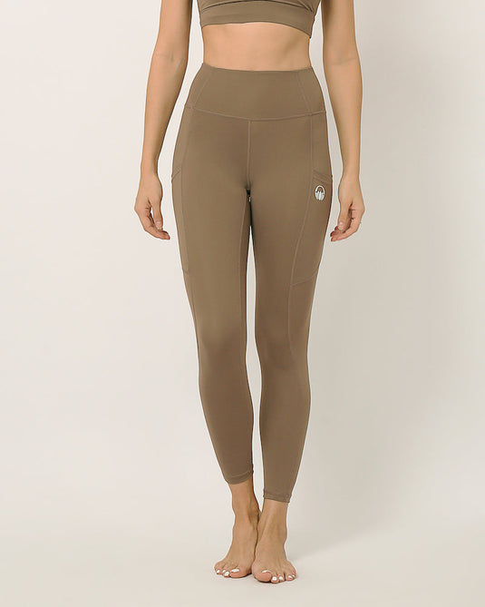 Sustainable activewear made out of recycled materials by Kosha Yoga Co. Squat proof, stretchable leggings for yoga, gym, workouts, running.