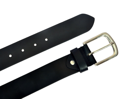 Timeless Elegance: - Handmade Black Leather Belt, Crafted by Skilled Artisans