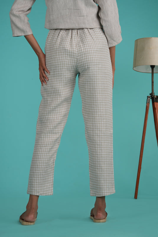 Women Beige White Checks Pant