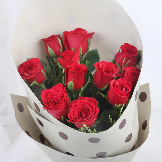 FNP- Enticing 11 Red Roses Bunch