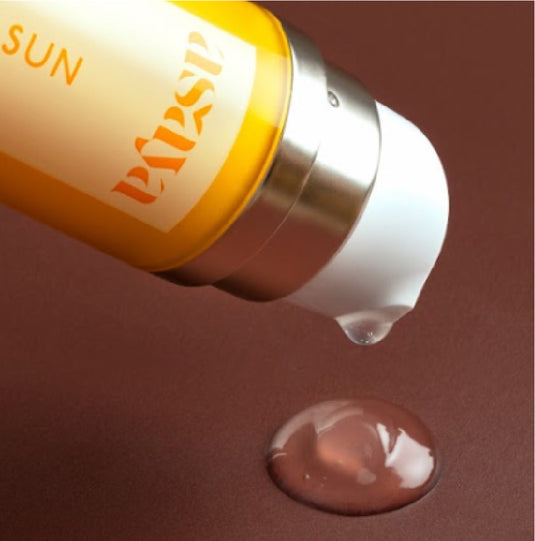 Gel texture of Asaya sunscreen that absorbs quickly and leaves no white cast