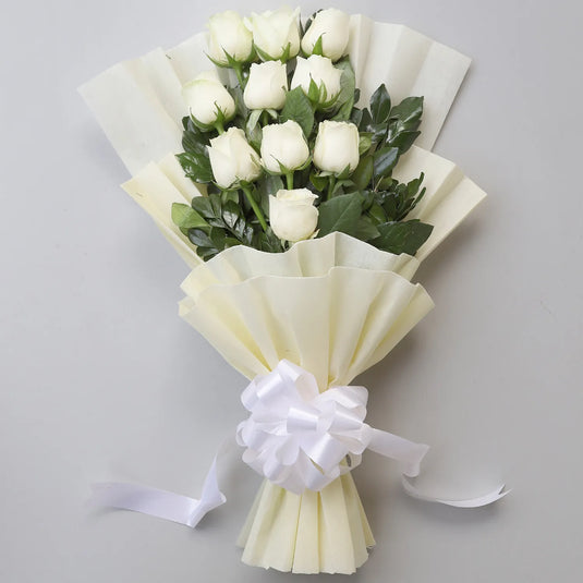 FNP- Pristine White Roses Bunch