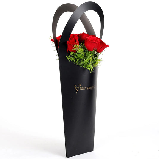 FNP- Ravishing 12 Red Roses FNP Sleeve