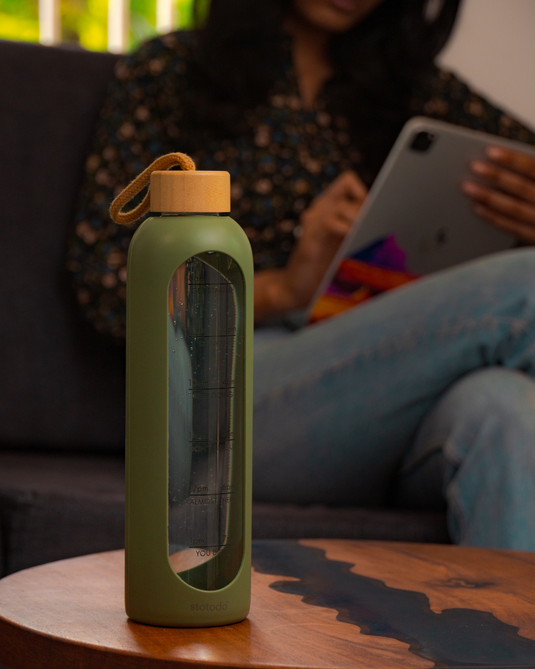 Pillar portable glass bottle